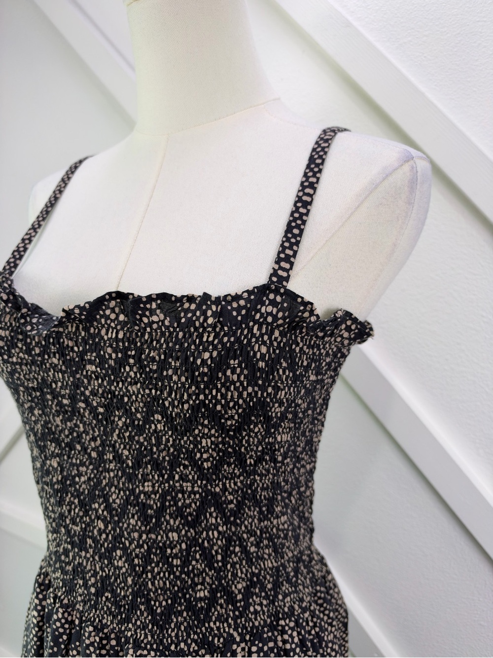 NWT Michael Stars Alejandra Smocked Maxi Dress In Black Combo Size Medium - Picture 4 of 12